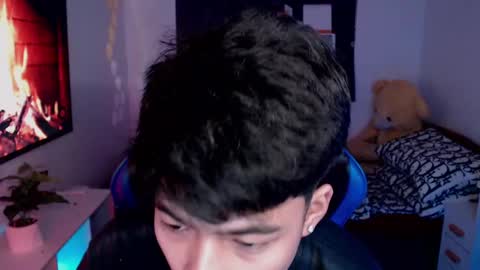 Snapshot of xaldrian_destroyer chatting on February 17, 3:58 am Prince Aldrian online show from February 17, 3:58 am