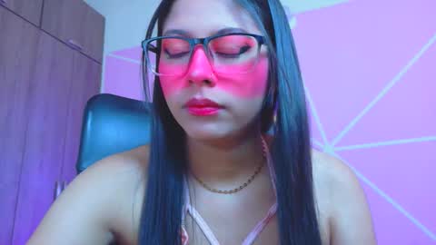 XALLYSONX online show from March 19, 11:47 am