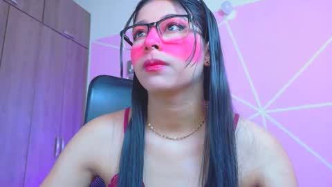 XALLYSONX online show from March 22, 11:35 am