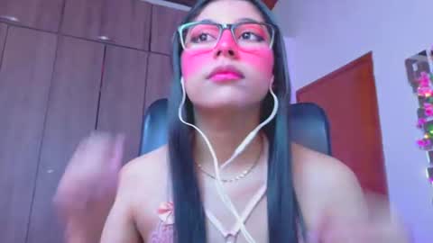 XALLYSONX online show from June 20, 11:46 am