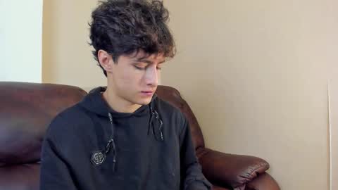 Snapshot of xam_collen chatting on November 10, 2:38 pm xam_collen online show from November 10, 2:38 pm