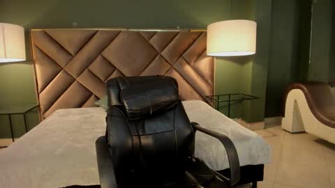 xam_collen online show from March 9, 4:11 pm