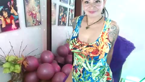 Snapshot of xamara1124 chatting on December 15, 6:59 pm XAMARA1124 online show from December 15, 6:59 pm