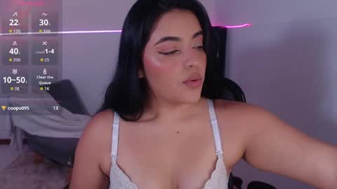 Snapshot of xambar_22x chatting on June 6, 10:25 pm xambar_22x online show from June 6, 10:25 pm