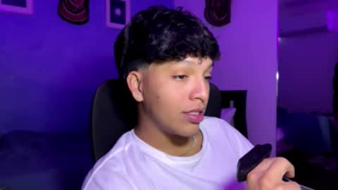 Xander bonnet online show from December 4, 12:25 pm