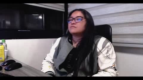 Snapshot of xander_taylor_ chatting on November 4, 5:06 am xander_taylor_ online show from November 4, 5:06 am