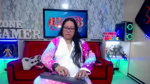 xander_taylor_ online show from June 20, 3:20 am