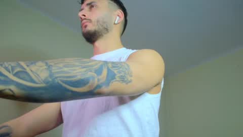 XanderCageX online show from February 14, 2:33 pm