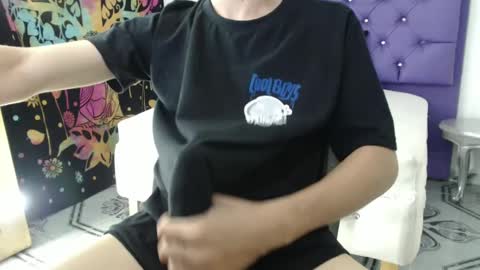 Snapshot of xandressex chatting on January 24, 3:43 am Andres online show from January 24, 3:43 am