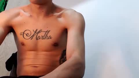 Snapshot of xandressex chatting on February 9, 4:50 pm Andres online show from February 9, 4:50 pm