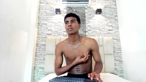 XAVI online show from December 18, 8:15 pm