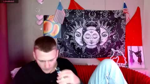 xavier_night81 online show from October 16, 7:20 am