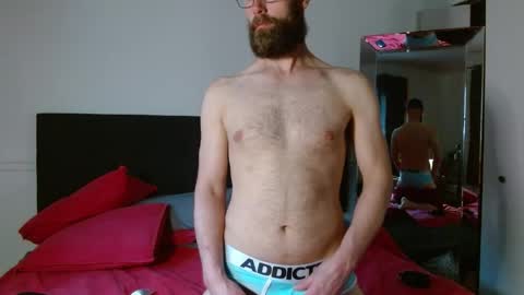 xbigshooter85 online show from May 15, 3:13 am