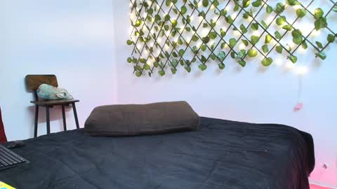 xblackandwhitexx online show from December 4, 4:38 pm