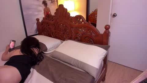 Snapshot of xcaragreyx chatting on December 19, 8:34 pm 3 CARA 3 online show from December 19, 8:34 pm