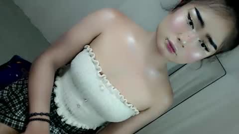 Snapshot of xchinita_kyanggx chatting on October 15, 9:59 pm kianna online show from October 15, 9:59 pm
