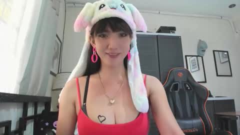 Snapshot of xdreamangel chatting on January 21, 2:33 am xdreamangel online show from January 21, 2:33 am