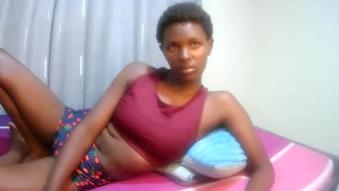 xeenah online show from November 8, 7:12 pm