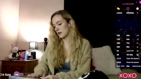 EllieeRose online show from January 17, 11:29 pm