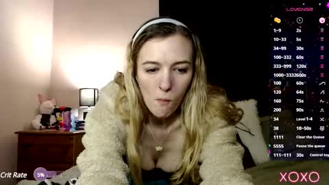 EllieeRose online show from February 19, 7:06 am