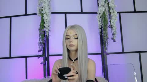 xenomy online show from December 17, 7:58 am