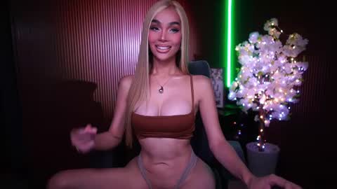 Anne online show from June 10, 2:12 am