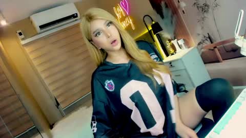 hey honey online show from June 8, 5:52 am