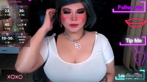 Snapshot of xhugeharleyselfsuckerx chatting on November 4, 3:05 am xHUGECOCKTILLCUMX online show from November 4, 3:05 am