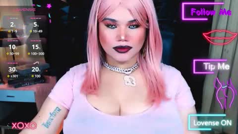 Snapshot of xhugeharleyselfsuckerx chatting on November 12, 5:13 pm xHUGECOCKTILLCUMX online show from November 12, 5:13 pm