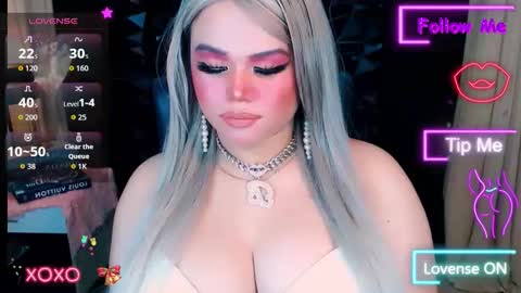 Snapshot of xhugeharleyselfsuckerx chatting on November 23, 9:20 am xHUGECOCKTILLCUMX online show from November 23, 9:20 am