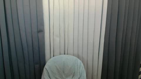 GWEN THOMPSON .......   online show from December 24, 1:59 am