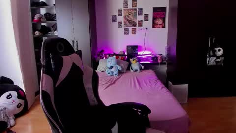 xIce Boy online show from March 1, 2:41 pm