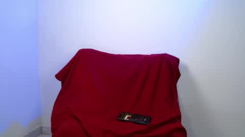 xilongbaby29 online show from November 27, 4:14 am