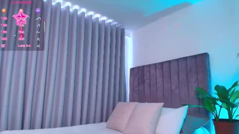 XIMENA LOPEZ online show from July 15, 6:35 pm