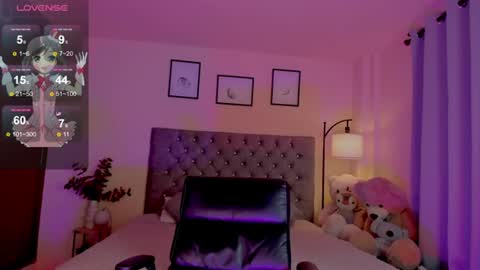 Snapshot of ximena_sotto1 chatting on July 23, 1:58 am camila online show from July 23, 1:58 am