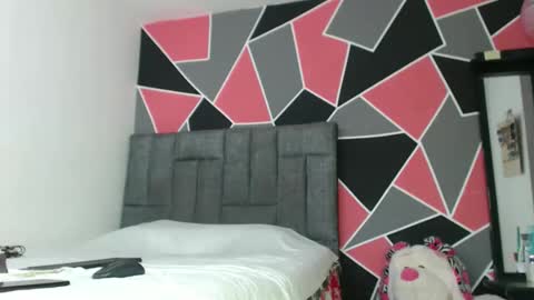 ximena suarez online show from November 11, 4:40 pm