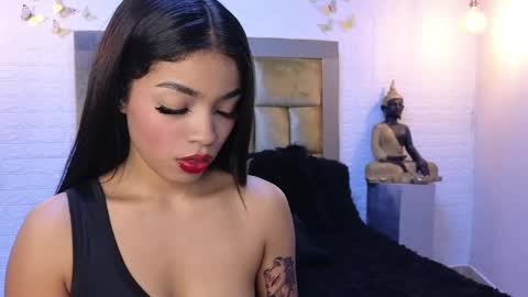 Snapshot of ximenawilliamss chatting on February 9, 2:38 am ximena online show from February 9, 2:38 am