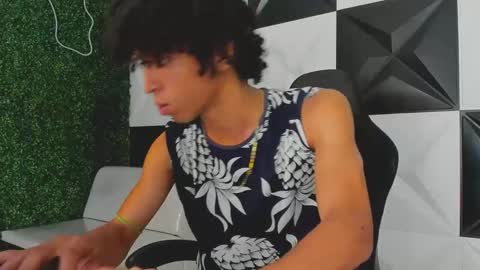 Snapshot of xion_ez chatting on September 13, 8:30 pm xion_ez online show from September 13, 8:30 pm