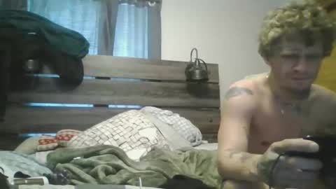 Snapshot of xjackmehoffsluts chatting on March 17, 1:36 pm The 1 and only online show from March 17, 1:36 pm