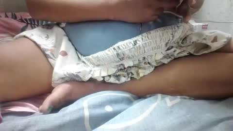 xjuicytits online show from May 15, 11:23 pm