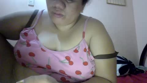 Snapshot of xjuicytits chatting on June 8, 1:28 am xjuicytits online show from June 8, 1:28 am