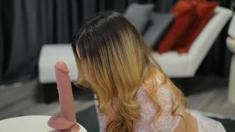 Julia online show from November 29, 5:05 pm