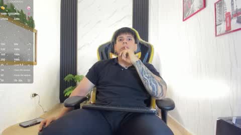 Snapshot of xkevyn chatting on November 20, 12:16 pm online show from November 20, 12:16 pm