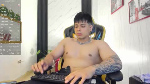 Snapshot of xkevyn chatting on December 2, 12:21 pm online show from December 2, 12:21 pm