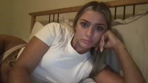 Snapshot of xkloeexo chatting on December 15, 7:40 pm xkloeexo online show from December 15, 7:40 pm