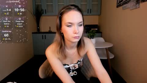 Snapshot of xlindamilfxx chatting on November 27, 6:15 am Linda online show from November 27, 6:15 am