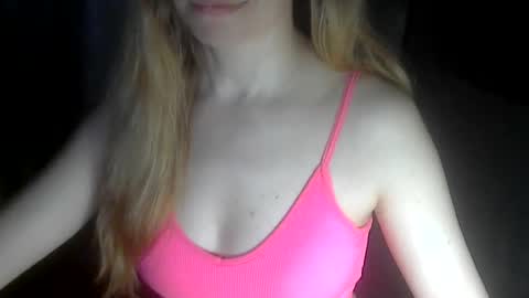 xlorax77703 online show from May 28, 1:47 am