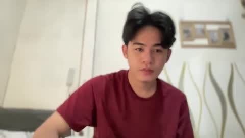 Snapshot of xluminous chatting on April 7, 7:36 pm MIKAEL online show from April 7, 7:36 pm