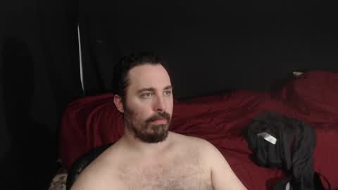 Snapshot of xmetalstudx chatting on December 7, 8:27 pm MetalstudMaster online show from December 7, 8:27 pm