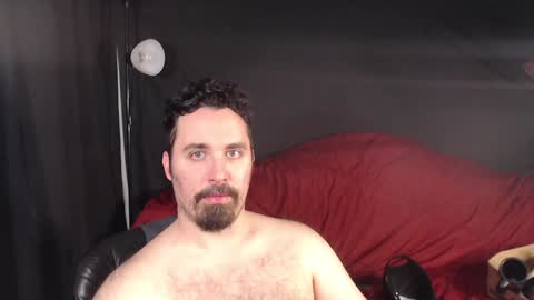 Snapshot of xmetalstudx chatting on February 5, 12:53 am MetalstudMaster online show from February 5, 12:53 am